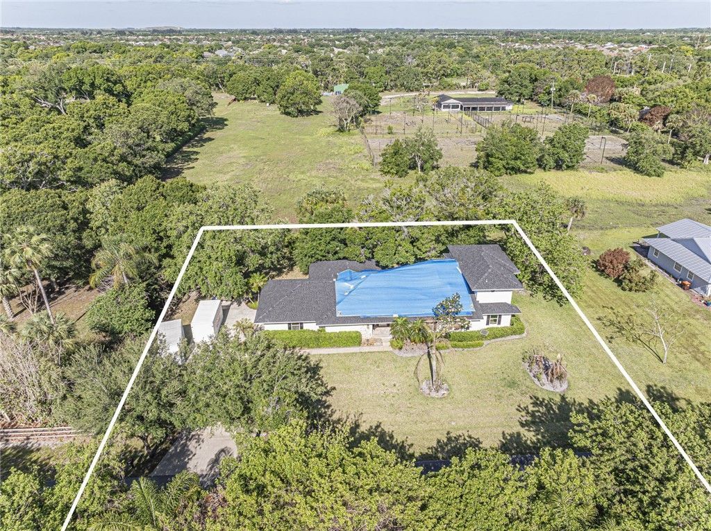 605 40th Avenue Sw, Vero Beach, FL 32968 Photo