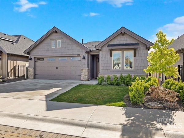 146 N Huntsman Ln, Eagle, ID 83616