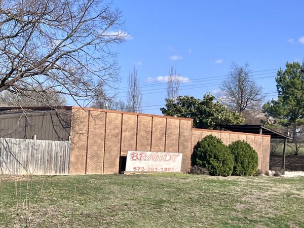 1401 E MAIN STREET, Linn, MO 65051