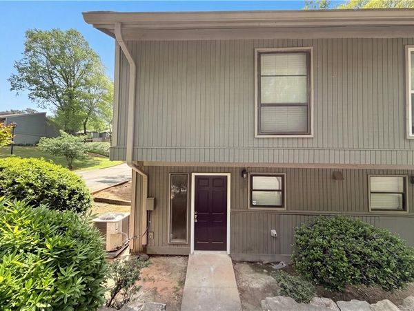 6202 Overlook Road , Peachtree Corners, GA 30092