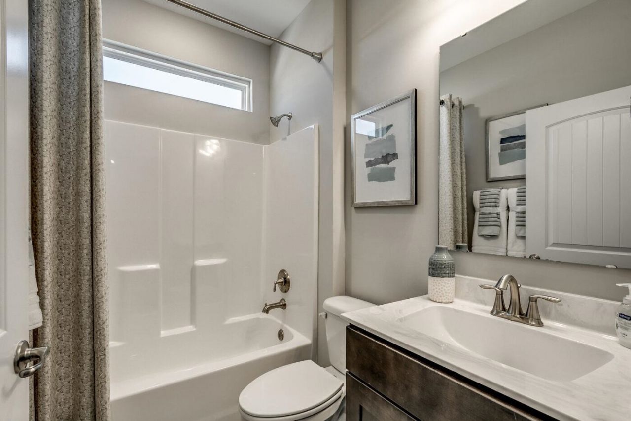 2631 Hartington St  Photo 19