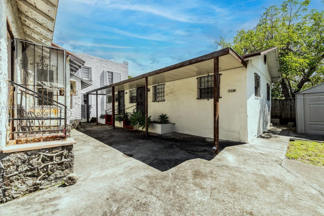 311 SW 10th Ave, Miami, FL 33130 Photo