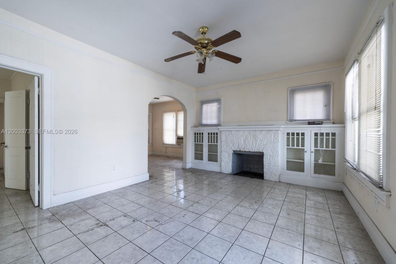 311 SW 10th Ave, Miami, FL 33130 Photo