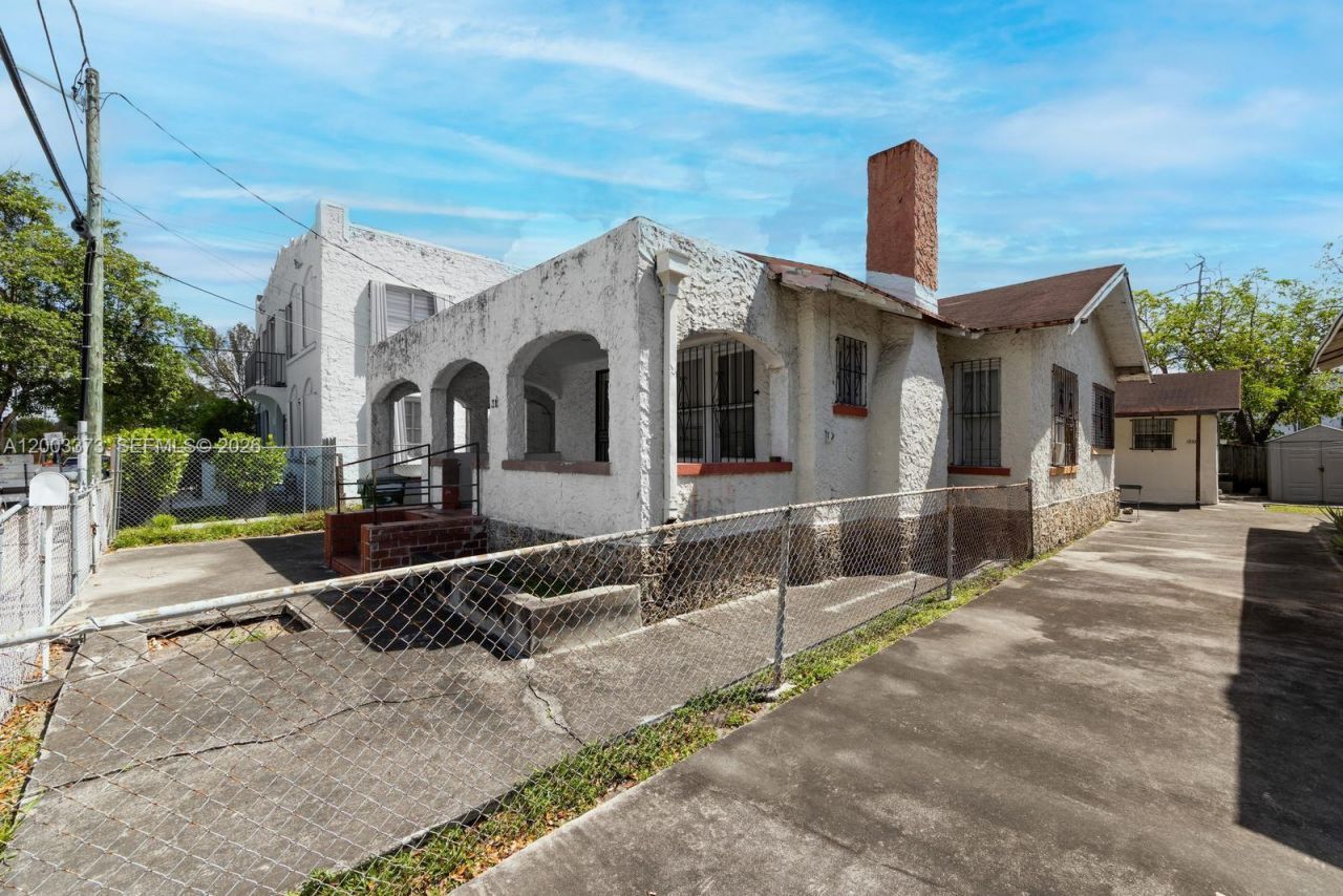 311 SW 10th Ave, Miami, FL 33130 Photo