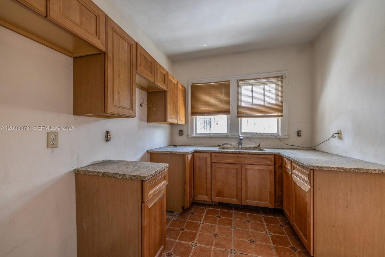 311 SW 10th Ave , Miami, FL 33130 Photo