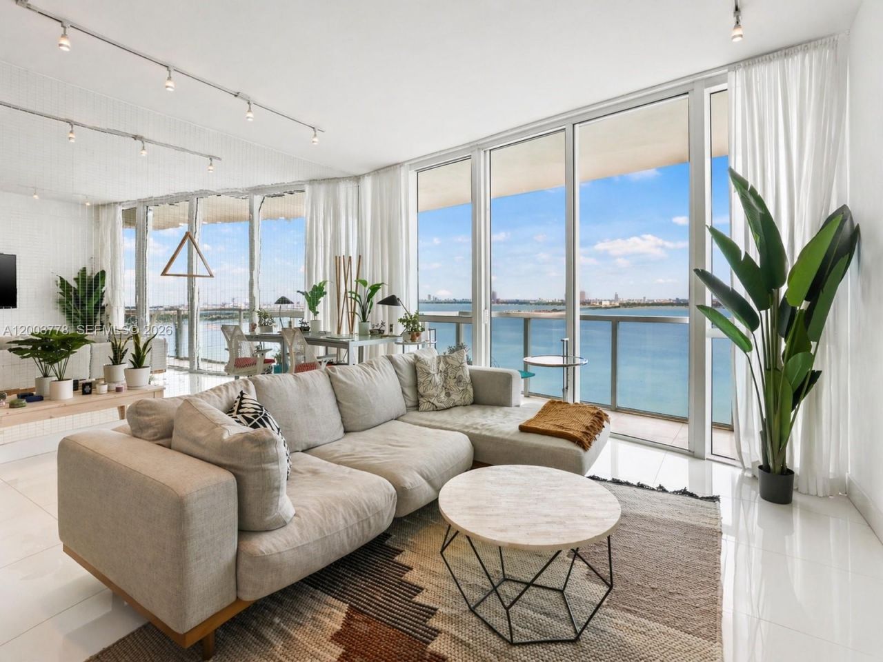 665 NE 25th St, Unit 2602, Miami, FL 33137 Photo