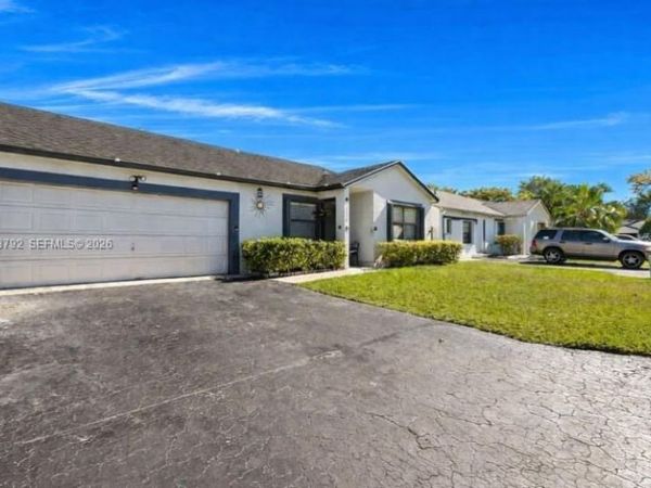 13525 SW 115th Pl , Miami, FL 33176