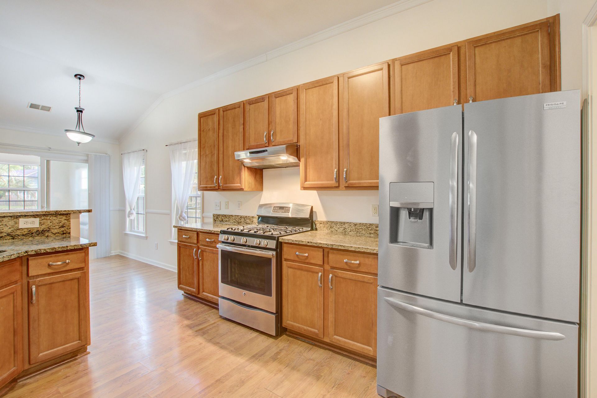 494 Dolphin Drive Photo 10