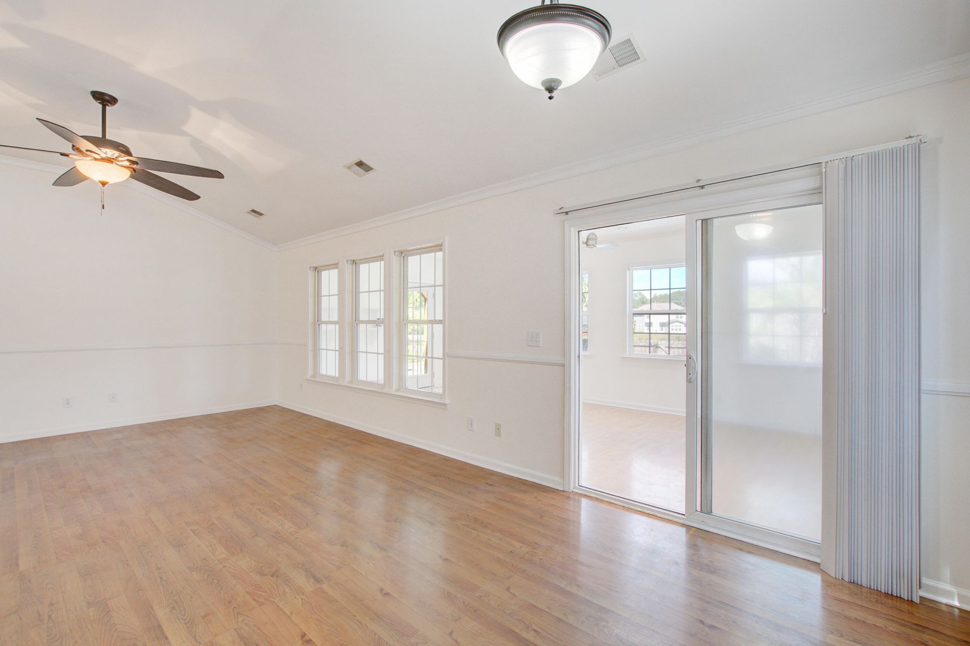 494 Dolphin Drive Photo 18