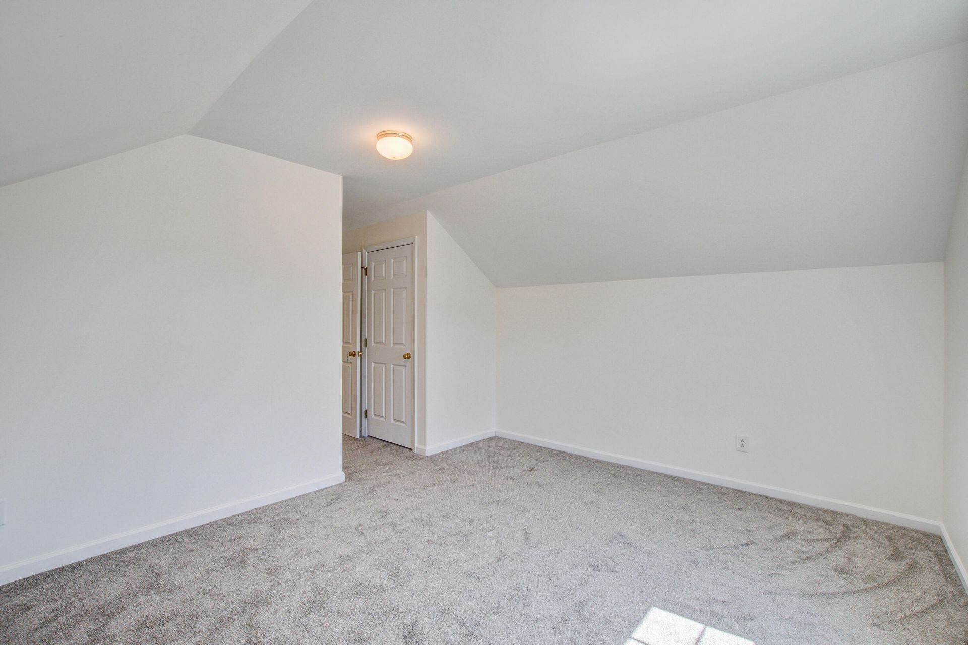 494 Dolphin Drive Photo 29