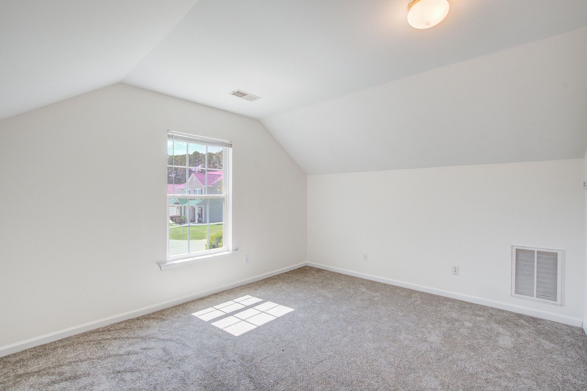 494 Dolphin Drive Photo 30