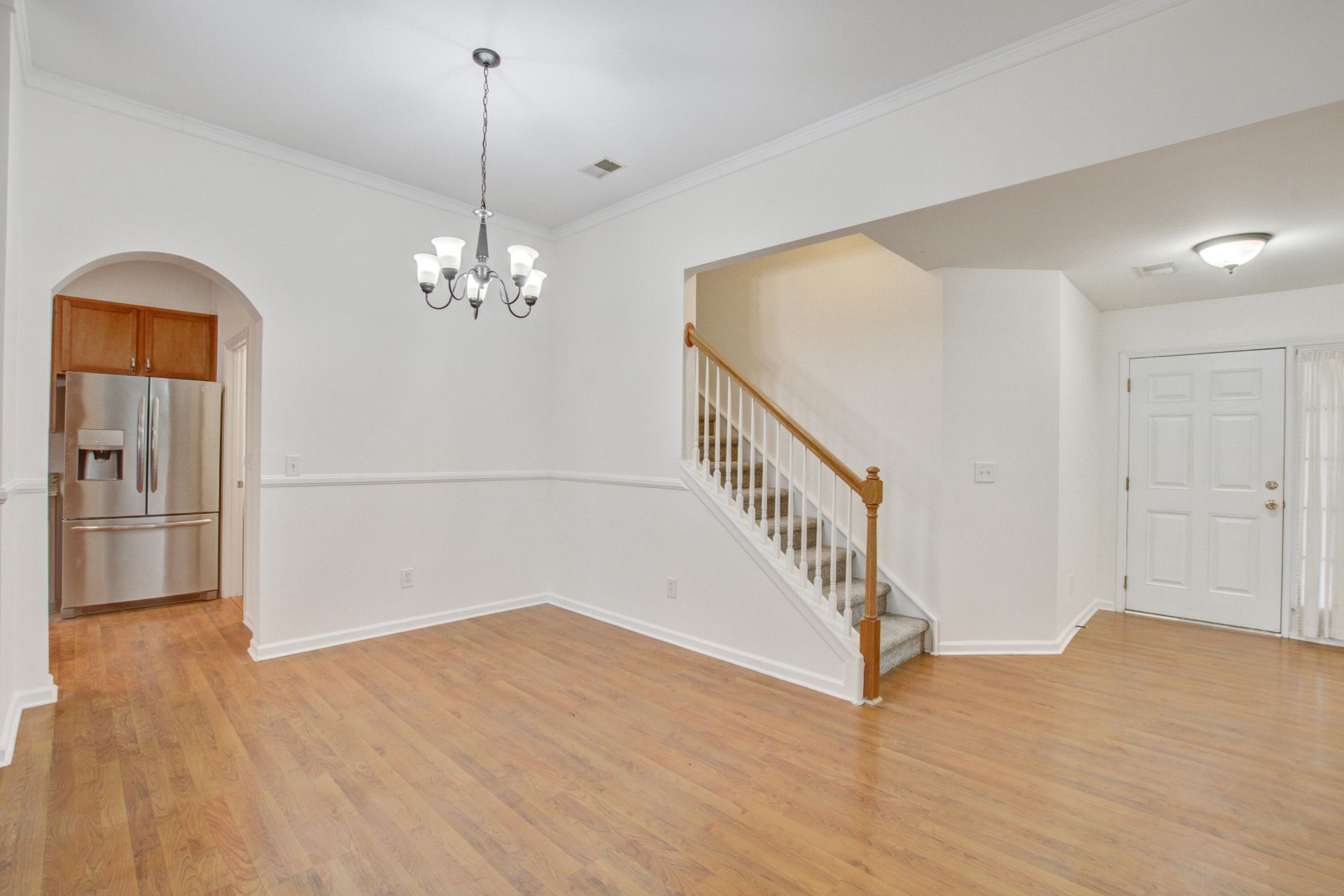 494 Dolphin Drive Photo 4