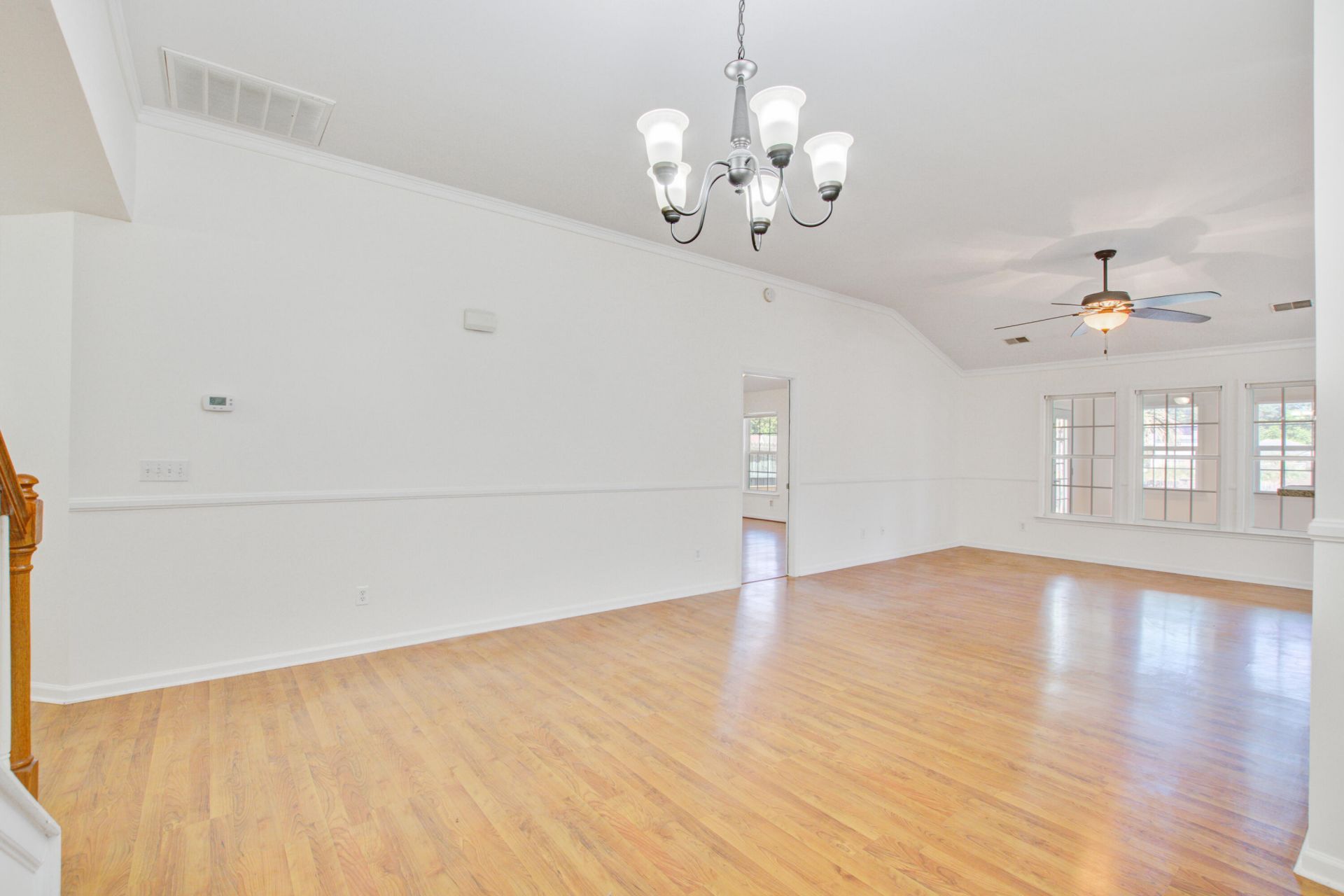 494 Dolphin Drive Photo 6