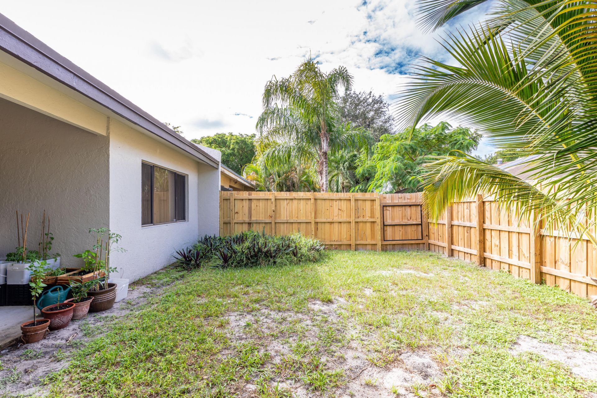 6989 NW 29th Lane, Fort Lauderdale, FL 33309 Photo