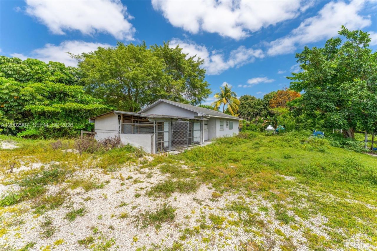 12445 SW 46th St , Miami, FL 33175 Photo