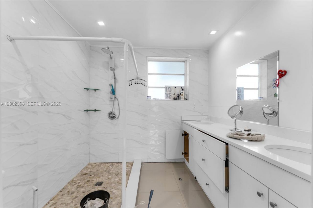 12445 SW 46th St , Miami, FL 33175 Photo