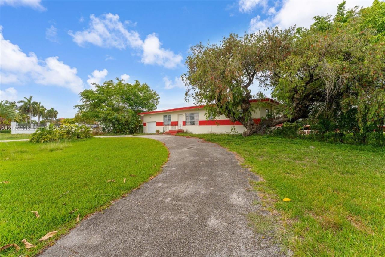 12445 SW 46th St , Miami, FL 33175 Photo