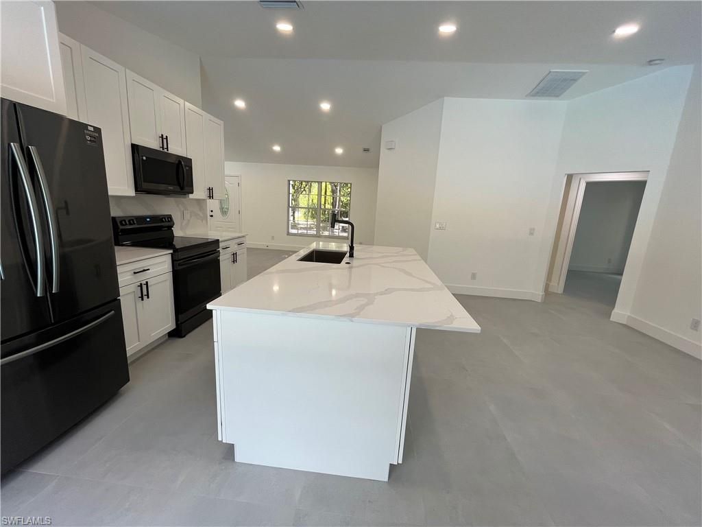 2730 4th St Nw, Naples, FL 34120 Photo