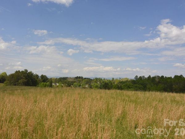 16 Rocking Chair Lane, Leicester, NC 28748