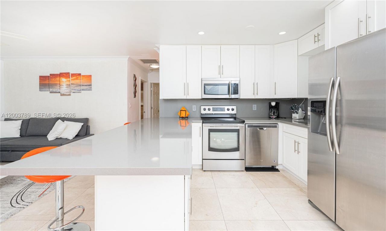 906 NE 6th St, Hallandale Beach, FL 33009 Photo