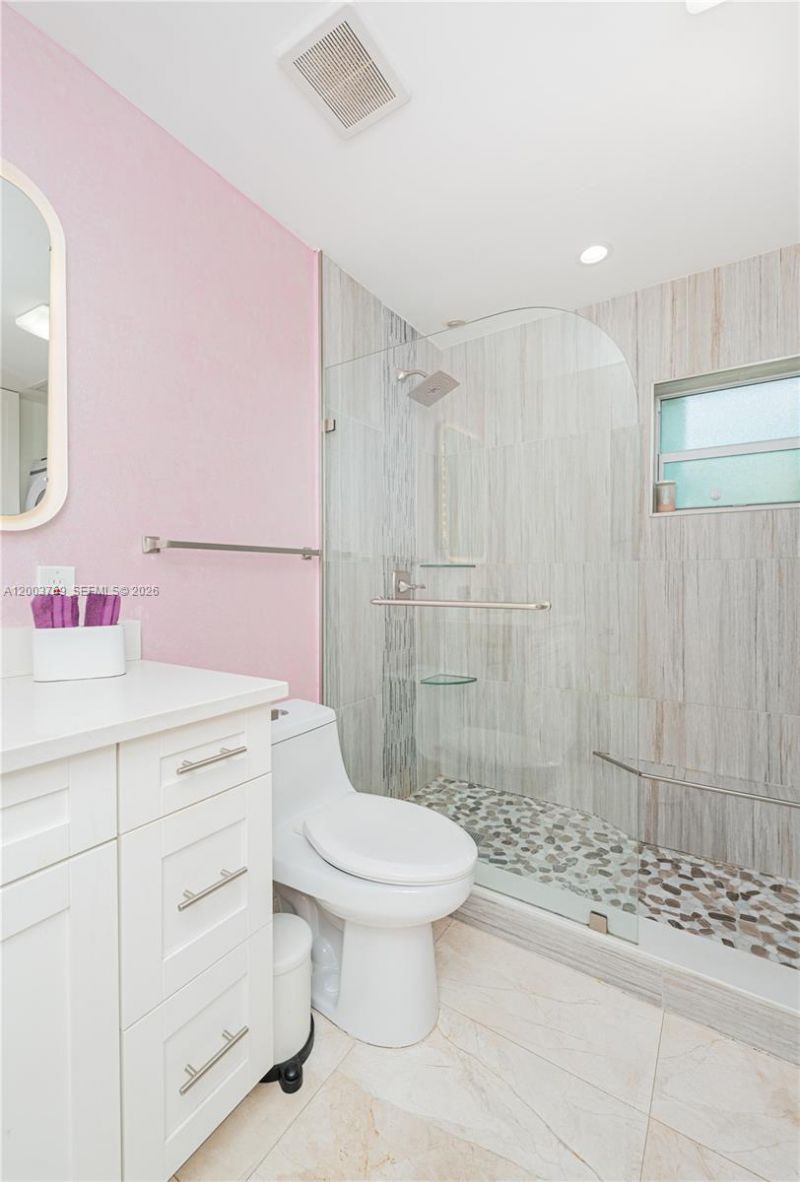906 NE 6th St, Hallandale Beach, FL 33009 Photo