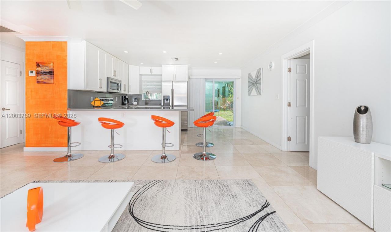 906 NE 6th St, Hallandale Beach, FL 33009 Photo