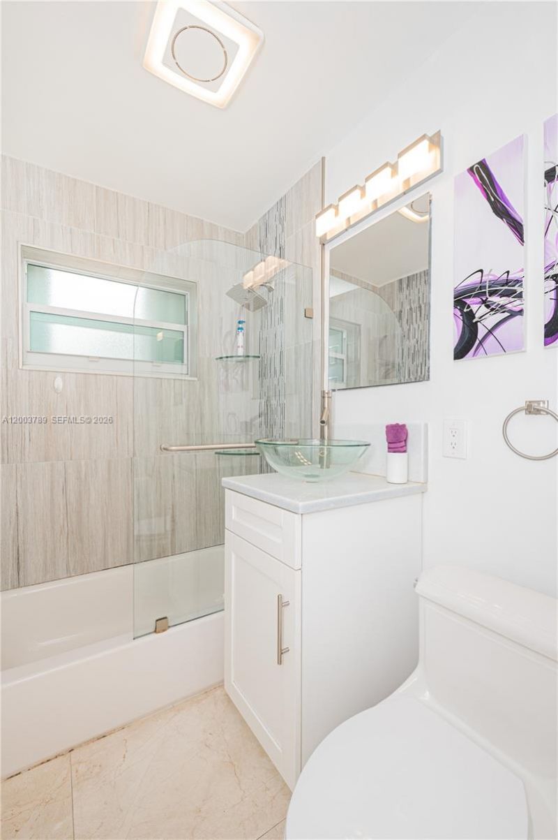 906 NE 6th St, Hallandale Beach, FL 33009 Photo