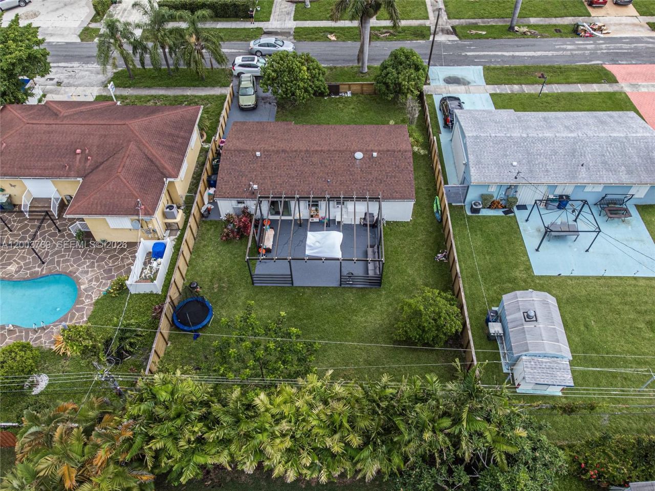 906 NE 6th St, Hallandale Beach, FL 33009 Photo