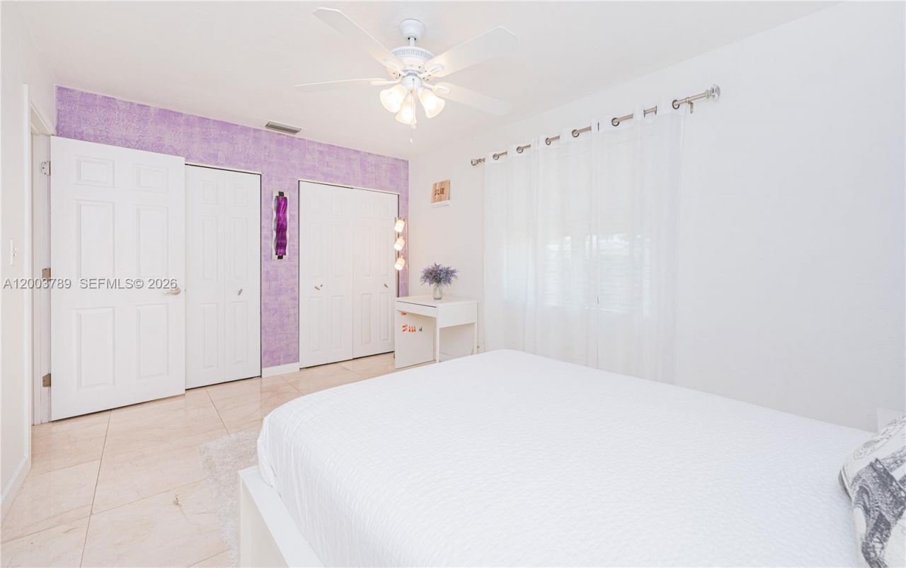 906 NE 6th St, Hallandale Beach, FL 33009 Photo
