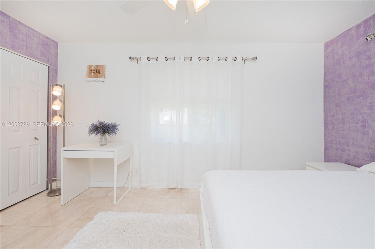 906 NE 6th St, Hallandale Beach, FL 33009 Photo