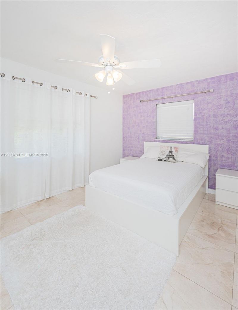 906 NE 6th St, Hallandale Beach, FL 33009 Photo