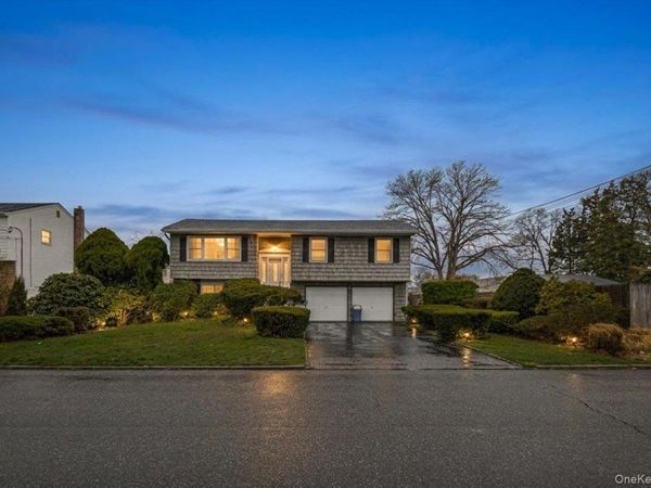 286 W 13th Street , Deer Park, NY 11729