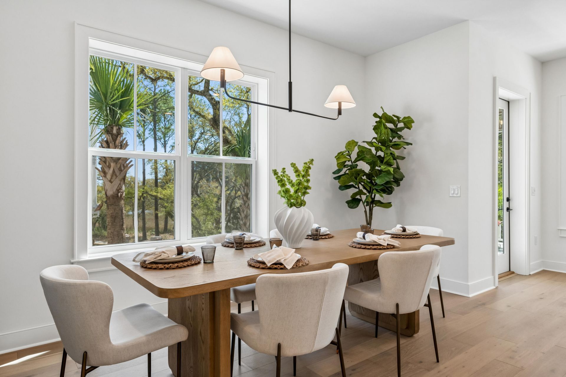 540 Helmsman Photo 21