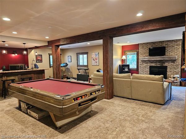 1168 Eagle Nest Drive, Milford Twp, MI 48381