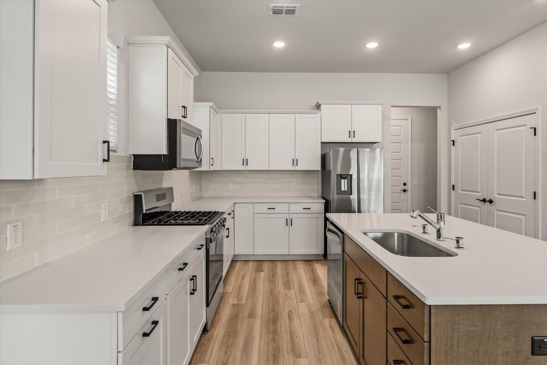 1740 Grovehurst Drive Photo 36