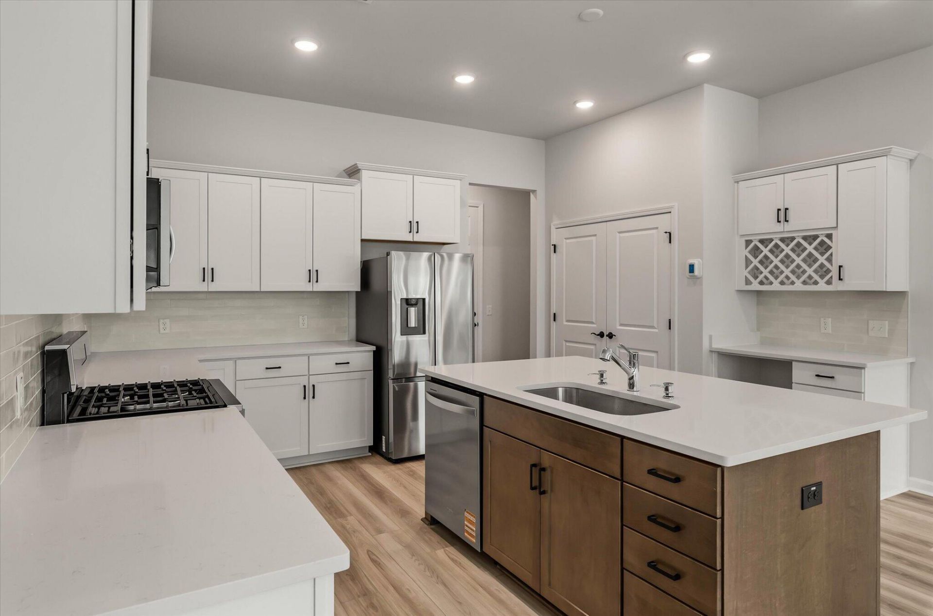 1740 Grovehurst Drive Photo 38