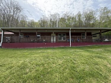 127 McCoy Branch Road, Louisa, KY 41230