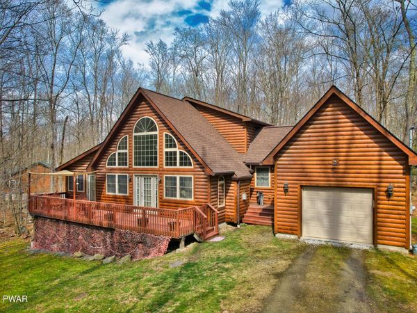 161 Lake Road, Lake Ariel, PA 18436