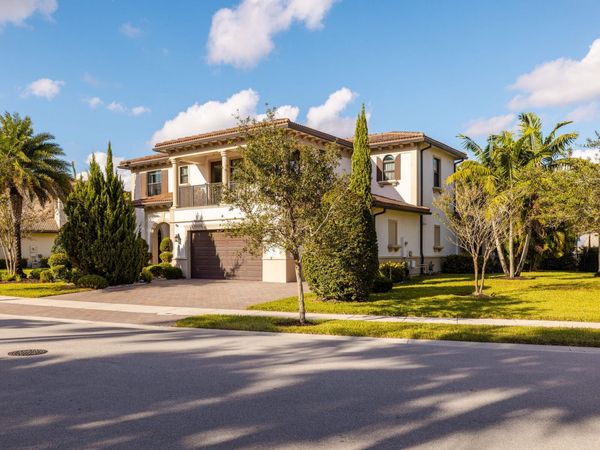 11691 W Watercrest Cir Circle W, Parkland, FL 33076