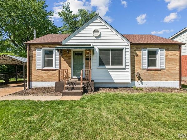 1275 St Mark Drive, Florissant, MO 63031