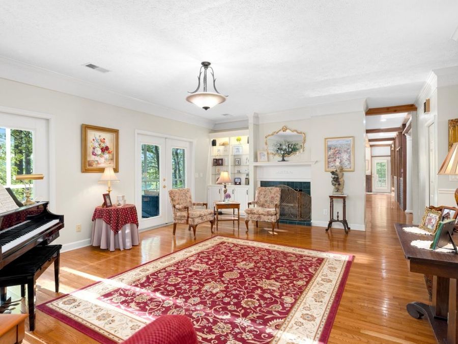Property Image 11