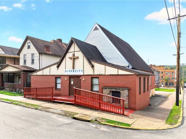 500 Ohio Avenue , Glassport, PA 15045