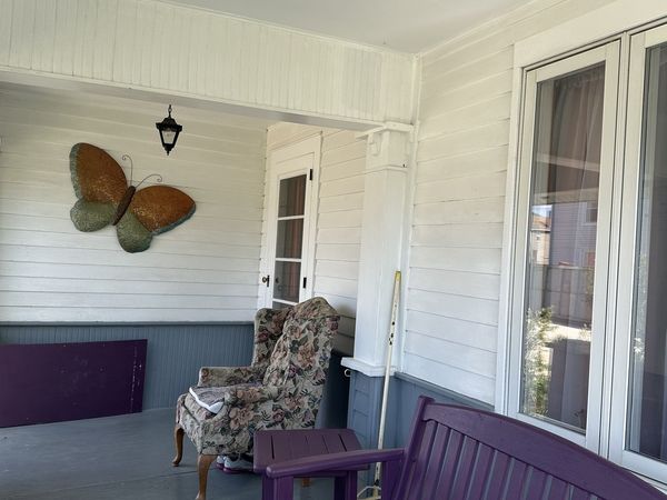 203 Monroe Street , Hanover, IL 61041