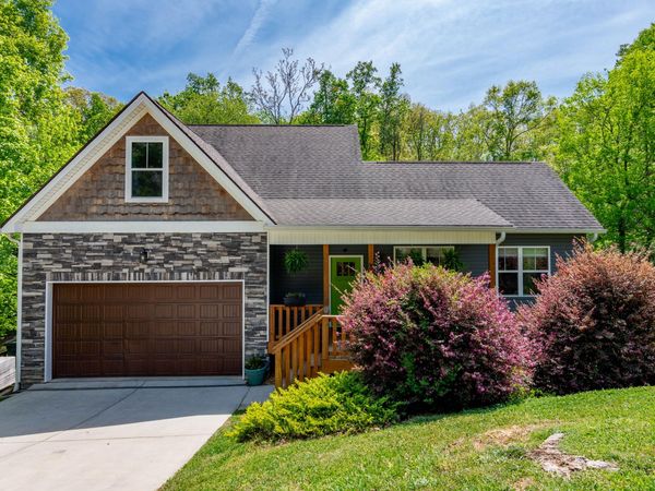 5820 Northshore Drive, Hixson, TN 37343