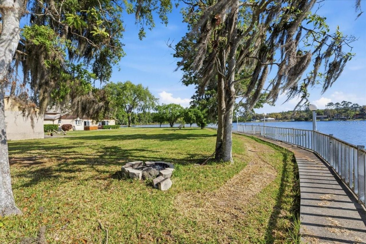 229 Lake Ida Point Drive, Interlachen, FL 32148 Photo