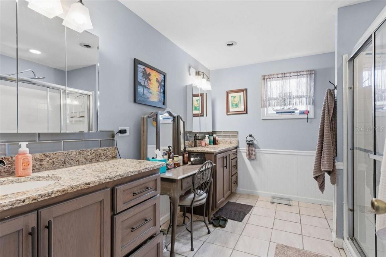 229 Lake Ida Point Drive, Interlachen, FL 32148 Photo