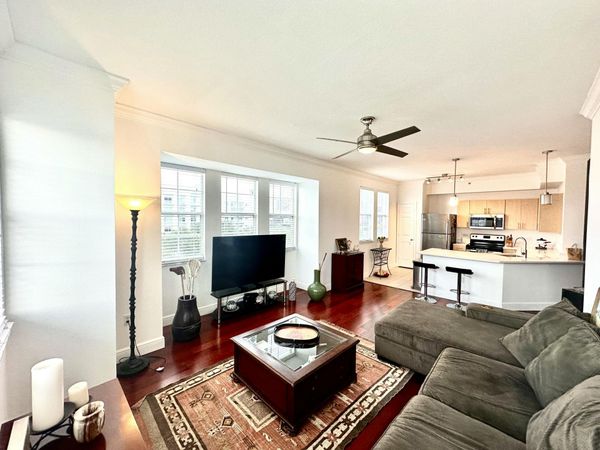 533 NE 3rd Avenue, Unit 527, Fort Lauderdale, FL 33301