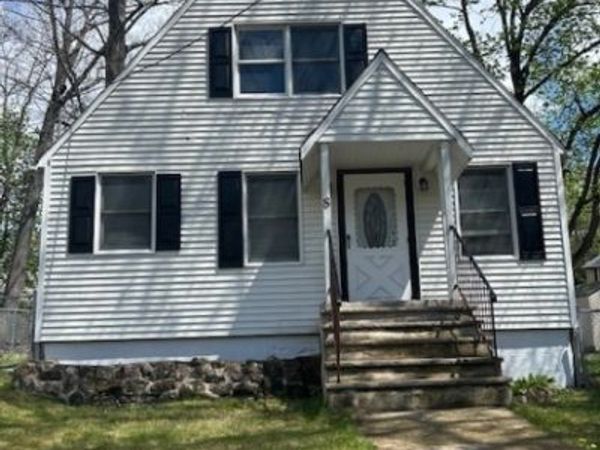 8 N Glen Ave, Mount Arlington, NJ 07856