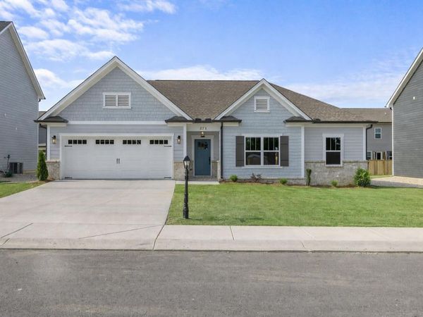 408 Winchester Drive, Fort Oglethorpe, GA 30742