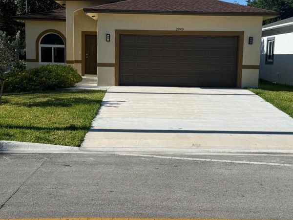 2999 NW 9th Street, Fort Lauderdale, FL 33311